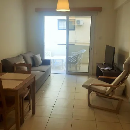 105 Sunrise Beach Court * لارنكا