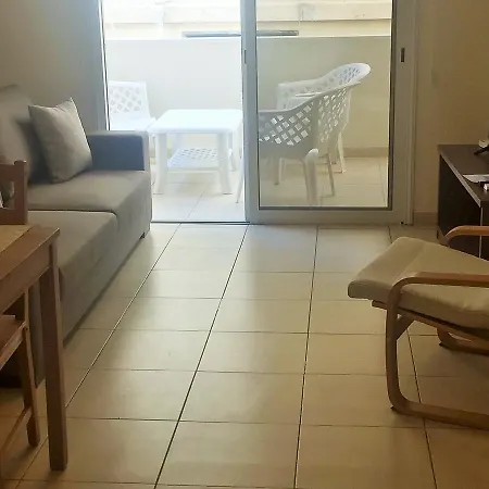 شقة 105 Sunrise Beach Court لارنكا