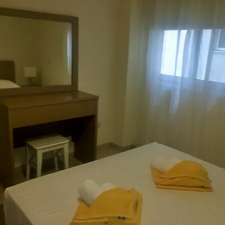 105 Sunrise Beach Court شقة