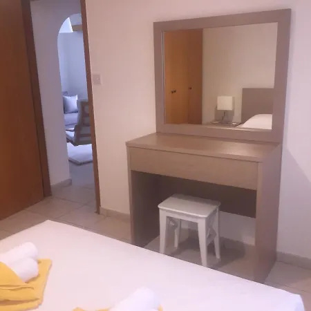 شقة 105 Sunrise Beach Court لارنكا
