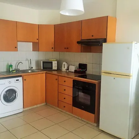 105 Sunrise Beach Court * Lárnaka